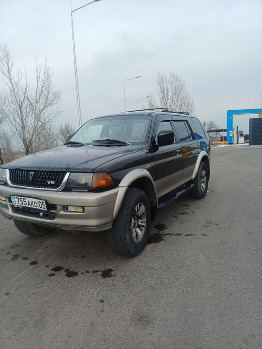 митсубиши монтероспорт