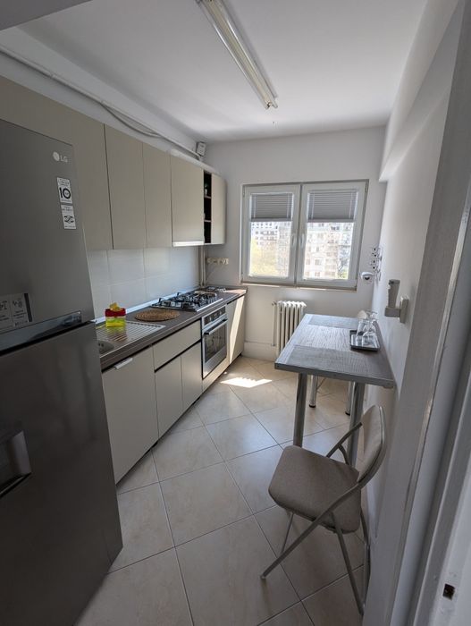 Inchiriez apartament 3 cam lângă Palas Campus Iași