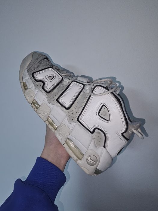 Vând nike uptempo