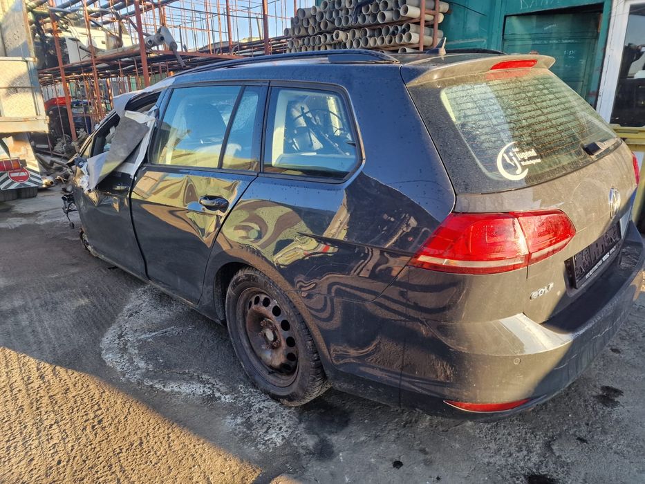 Dezmembram Volkswagen Golf 7 2014 1.6tdi CRK Manual