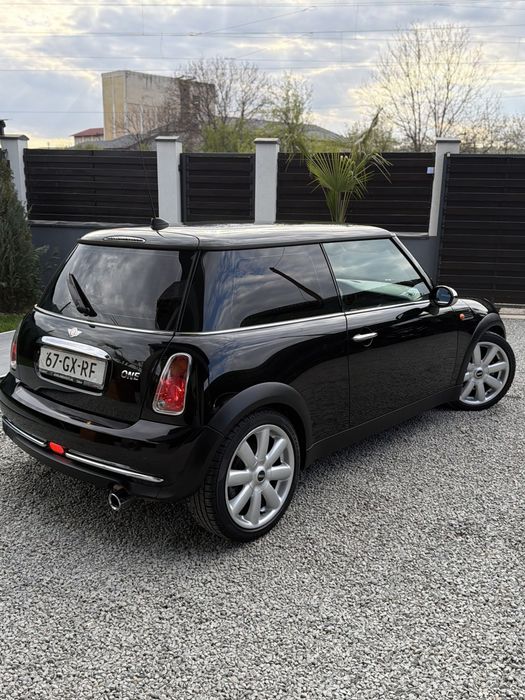 Mini cooper 1.6 benzina an 2005