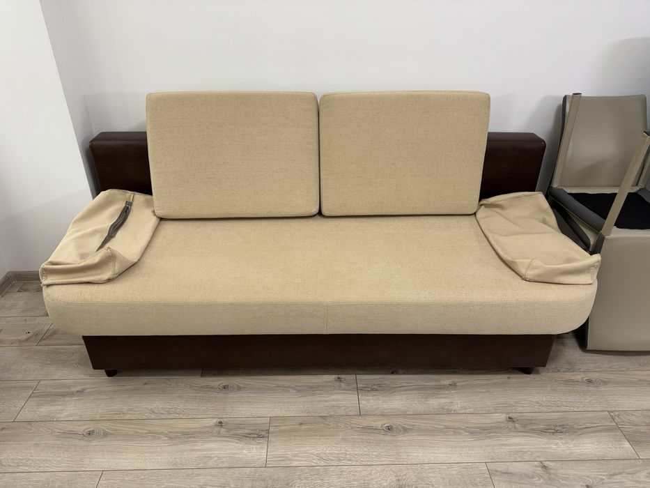 Диван разтегателен  2бр. +  табуретка