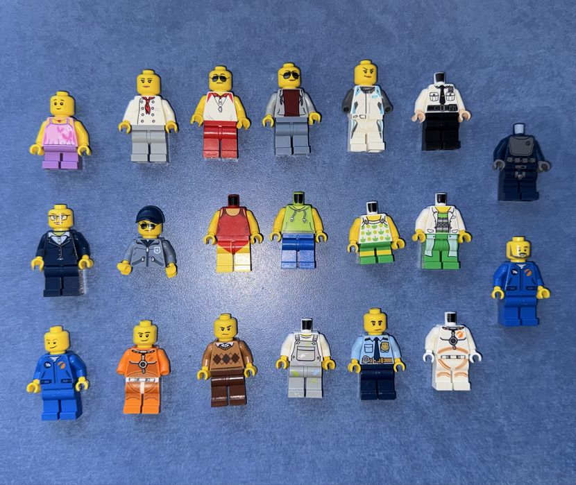 Продам пакет Lego минифигурок (Оригинал)