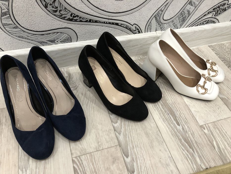 Туфли сатылады. Жағдайы жақсы.