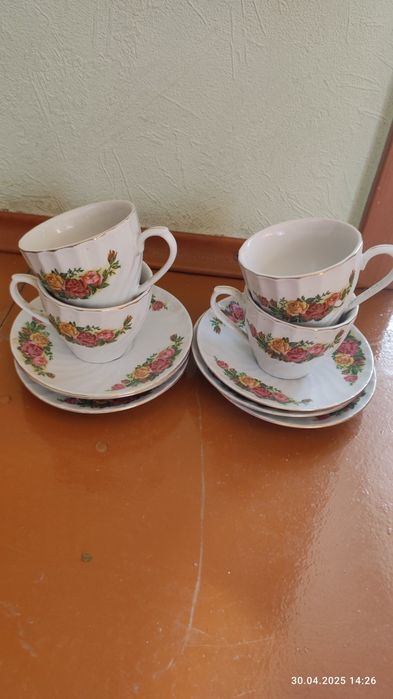 Посуда, керамика, стекло. Сервиз.