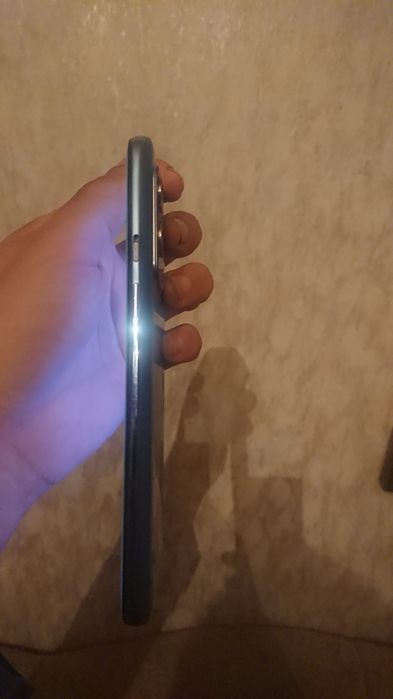 Обмен отличный флагманский смартфон