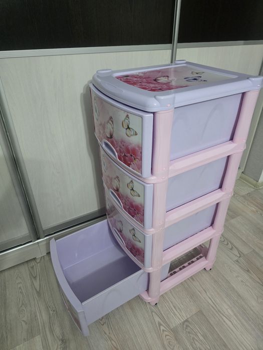 Продам пластиковый комод