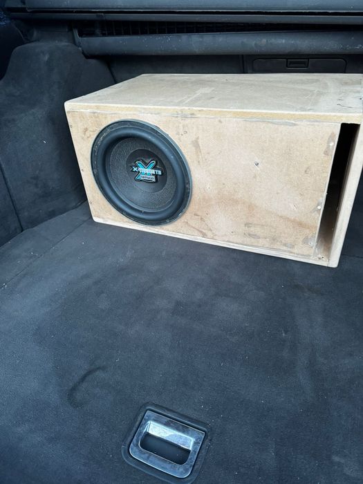 Subwoofere auto 700w rms. Crunch Fat Boy, Hifonics, Emphaser