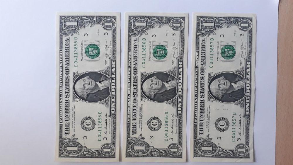 Set 3 bancnote 1$ serii consecutive