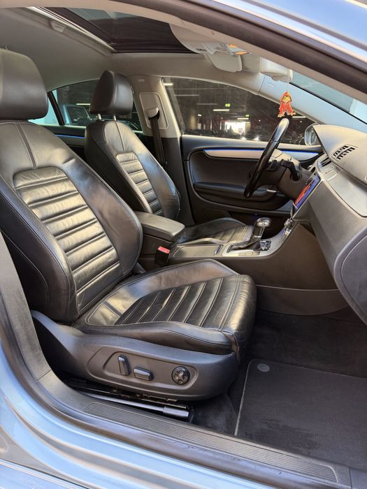 Volkswagen Passat CC 2.0 Diesel 140cp/ Trapa/ Keyless/ Navi/ Scaune