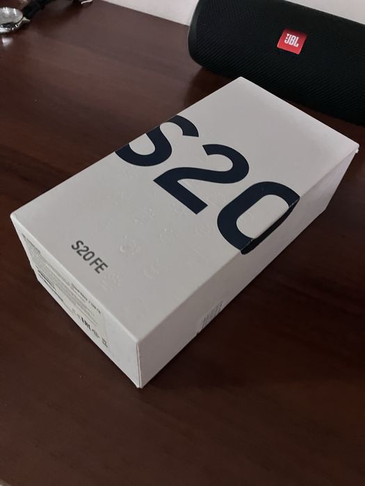 Samsung Galaxy S20 FE 6/128 gb