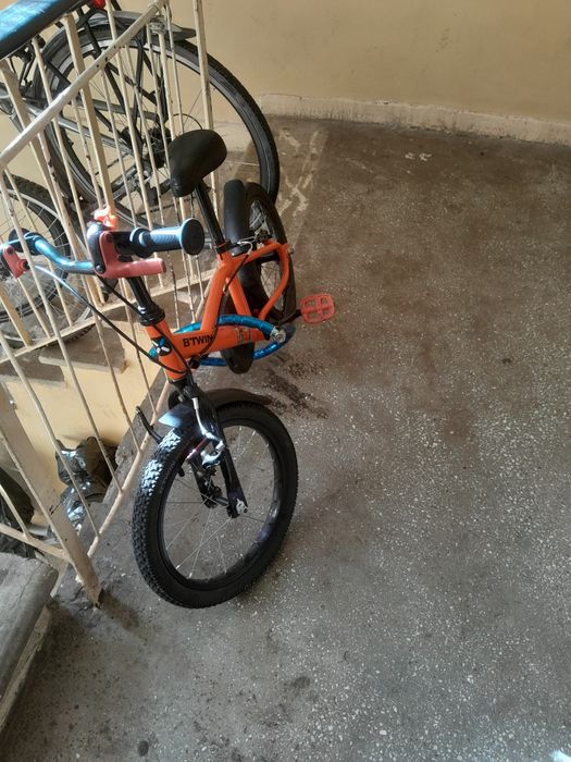 Vând bicicleta pt copii