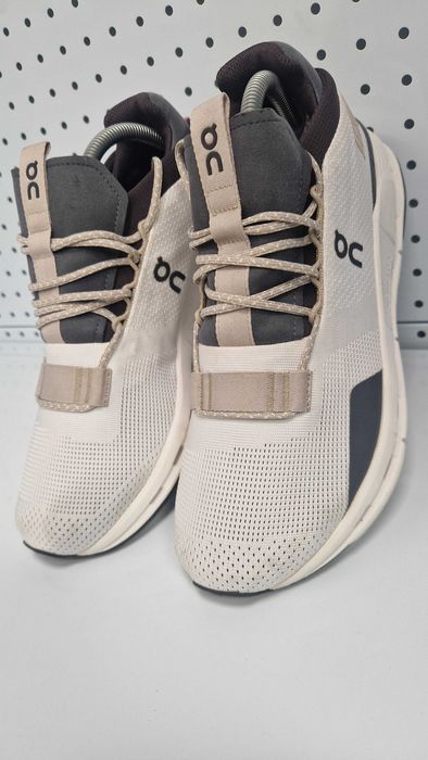 Оригинални маратонки- On CloudNova