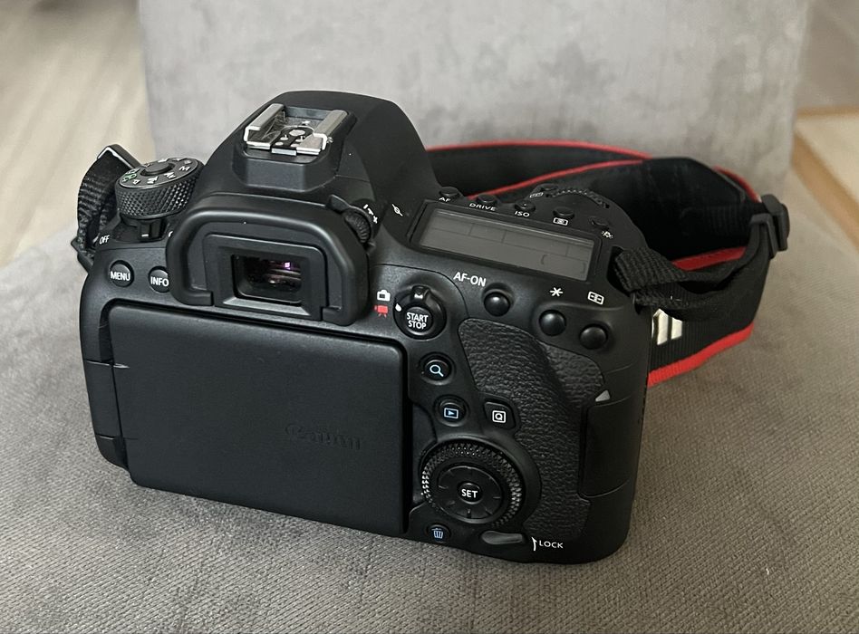 Canon 6D Mark II