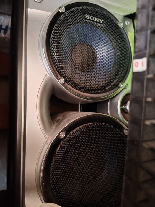 Аудио система sony работи отлично