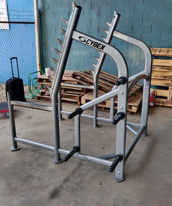 Squat Rack Cybex !!!