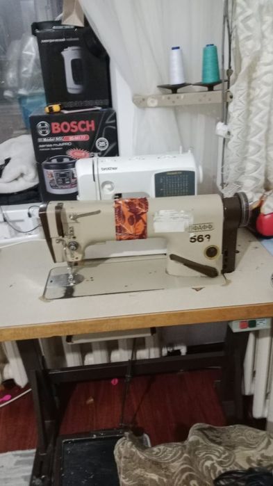 Продам швейную машину пфафф