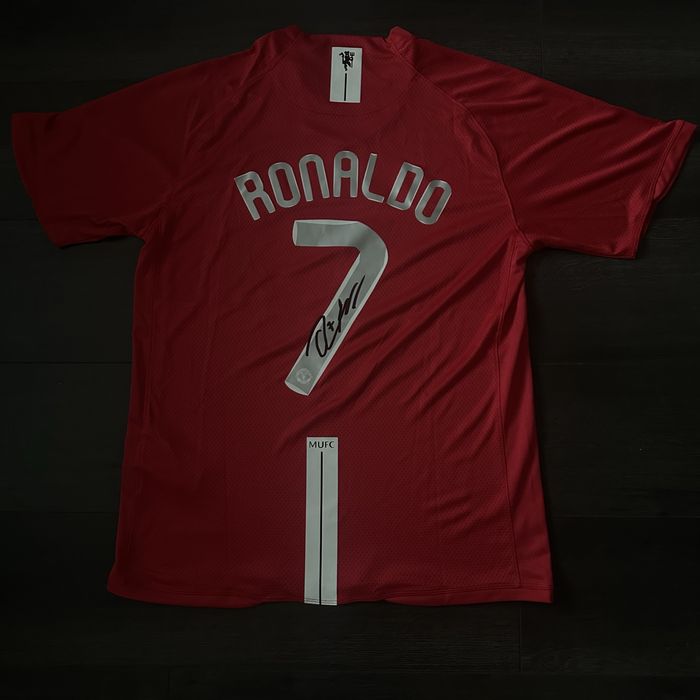 Тениска Manchester United Final Moscow 2008 Ronaldo #7 като нова с автограф