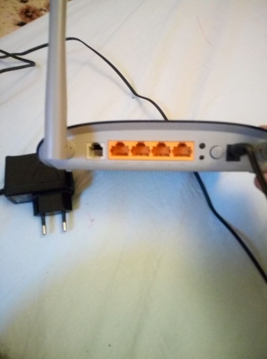 Wi fi router nado proshifku sdelat.sena 30tisyach.orintir park furqat
