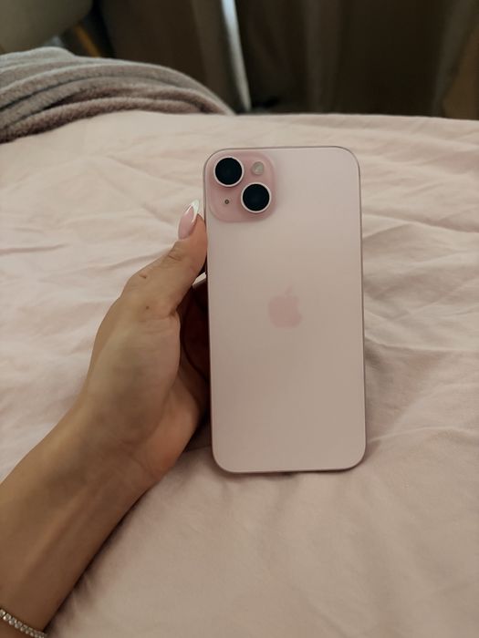 Телефон iphone 15 plus