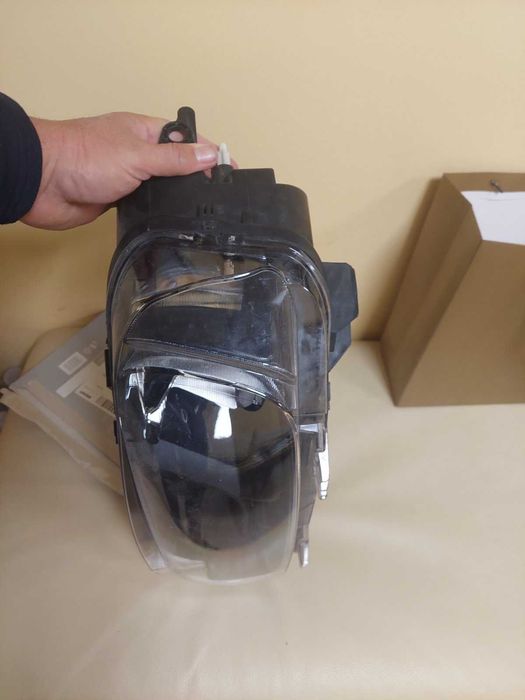 Фар Ляв за Ситроен Берлинго 2018
CITROEN BERLINGO III