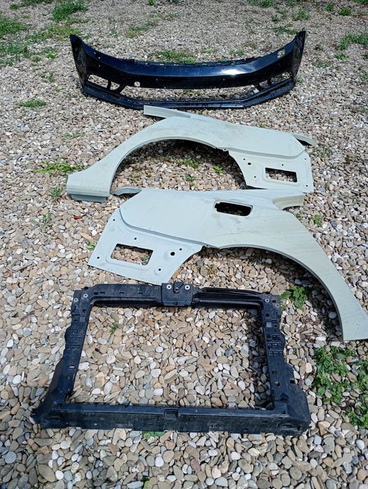 Bara fata trager aripa spate panou far faruri Vw Jetta