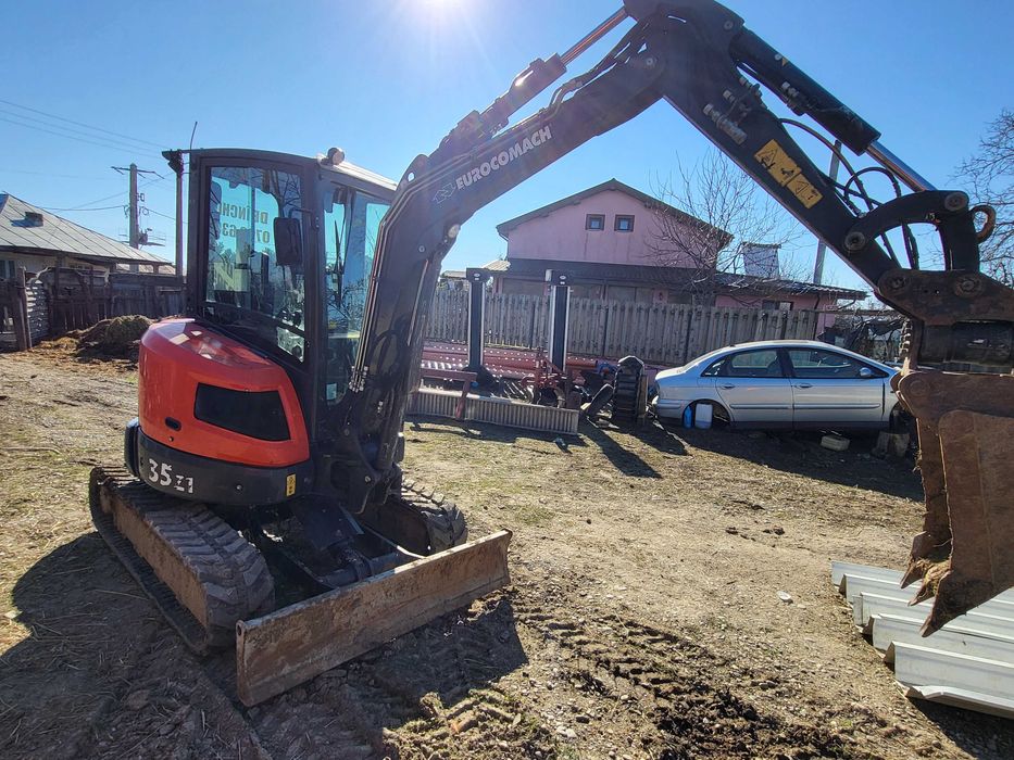 Inchiriez excavator 3.5T si autoutilitara basculabila