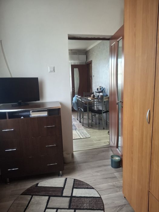 Vand apartament!!