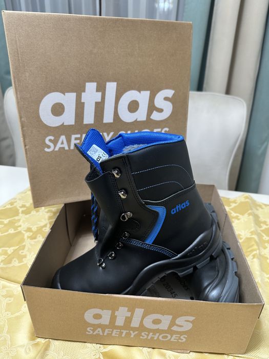 Ghete de iarna Atlas