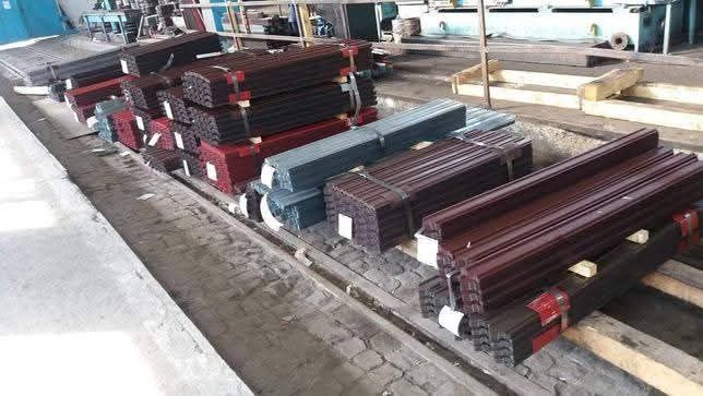 Sipca metalica din tabla 0.5mm H1250 maro mat