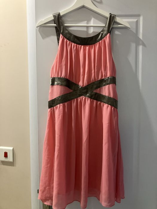 Официална къса рокля