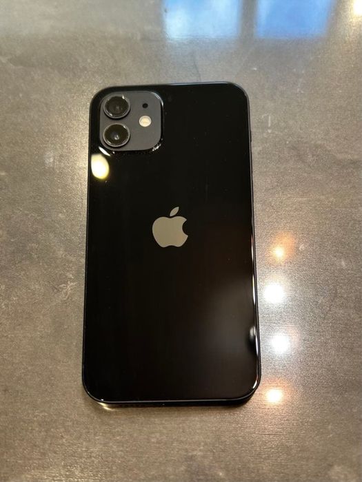 Продам свой Iphone 12 128gb Black в новом состаяние