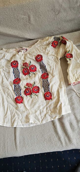 bluza ie cu maneca lunga