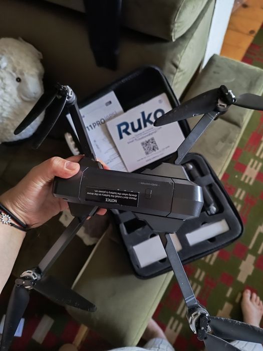 Drona Ruko F11Pro