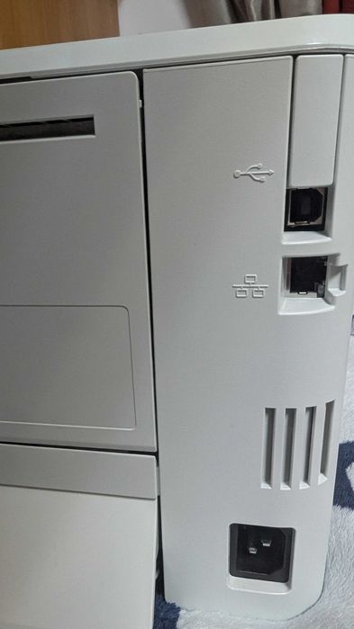 Imprimantă laser HP Laser Jet Pro 4002dn - Stare Impecabilă (Ca Nouă)