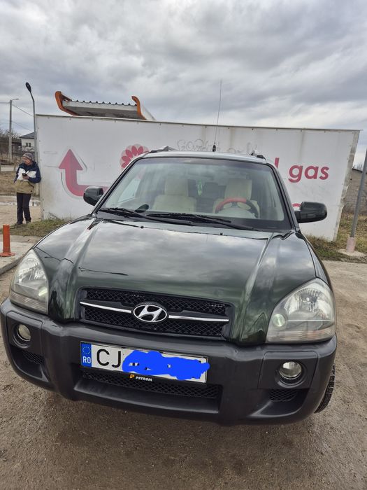 Vând hyundai tucson