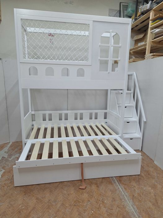 TRANSPORT GRATUIT.Pat tip casuta cu loc suplimentar.Cod 2514