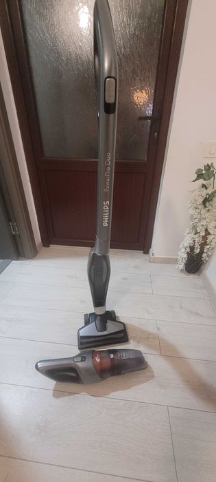 Aspirator vertical 2 in 1 Philips, fara fir