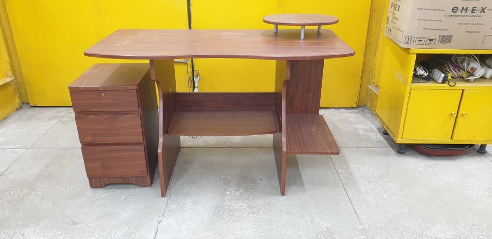 Стол компьютерный Польша