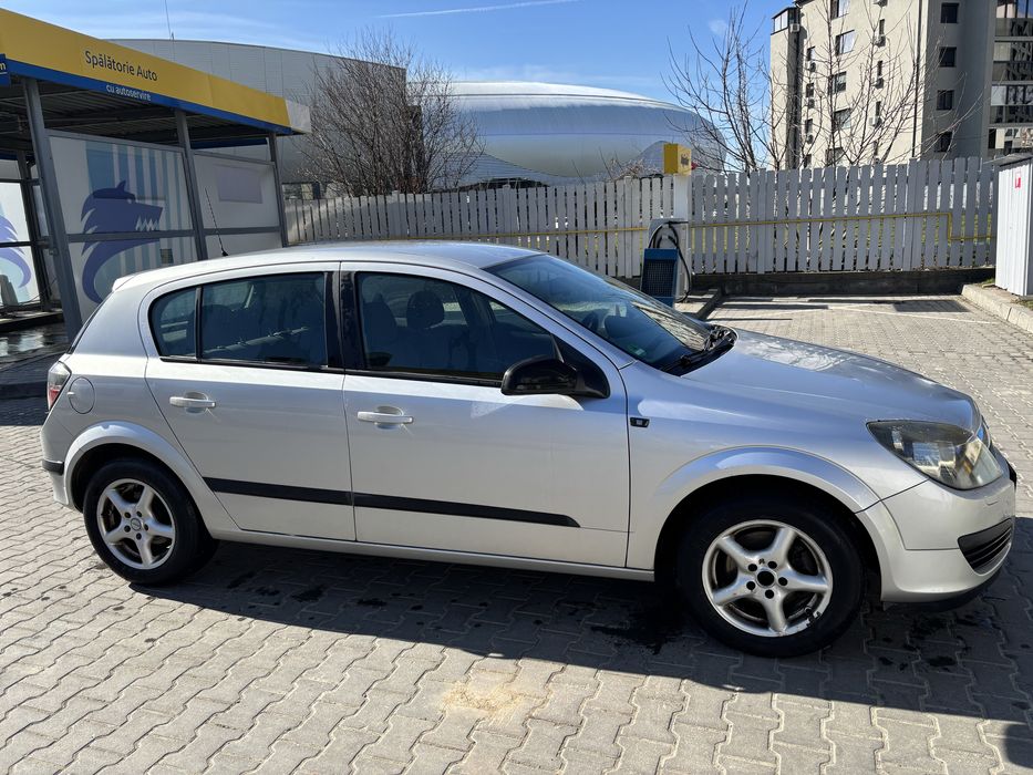 Opel astra H.                      .