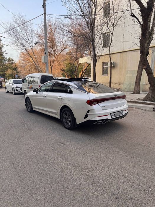 Kia K5. 2021. Tozza. Panaramma lyuk