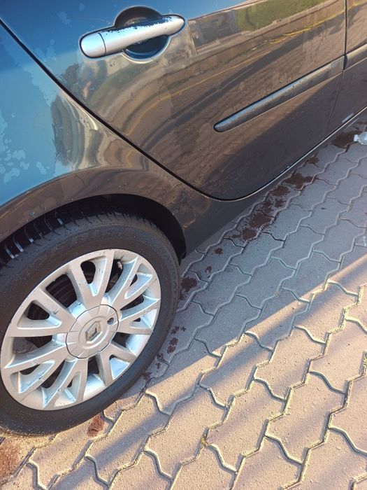 Продавам  Reno Clio