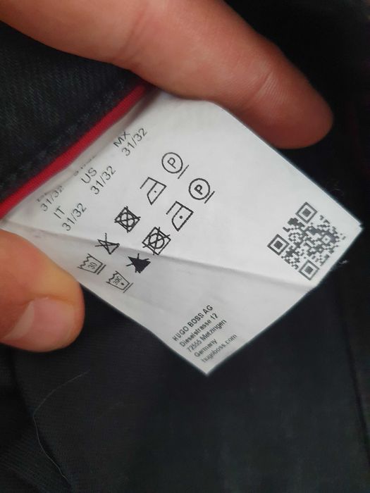 Blugi hugo boss biker marimea 31 negri