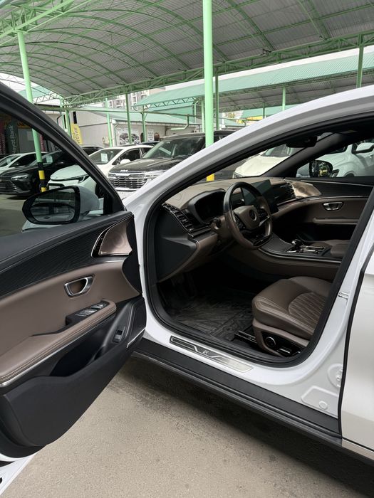 Byd han dual motor 3.9s