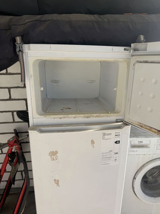 Срочно продам холодильник
