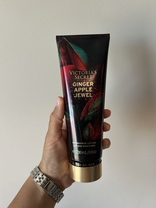 Victoria`s Secret Bare Vanilla нови оригинални лосиони ванилия и други