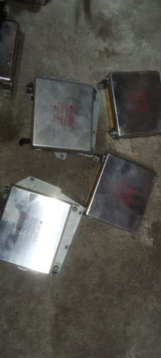 Ауди 2.6 компьютера. блоки управления.