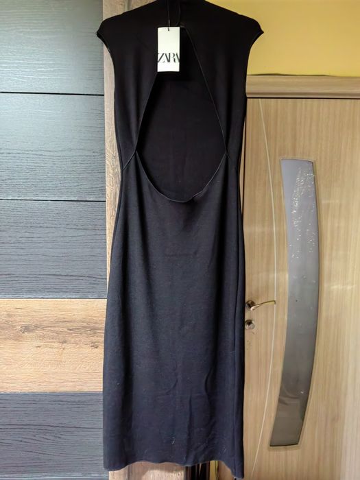 Черна рокля ZARA