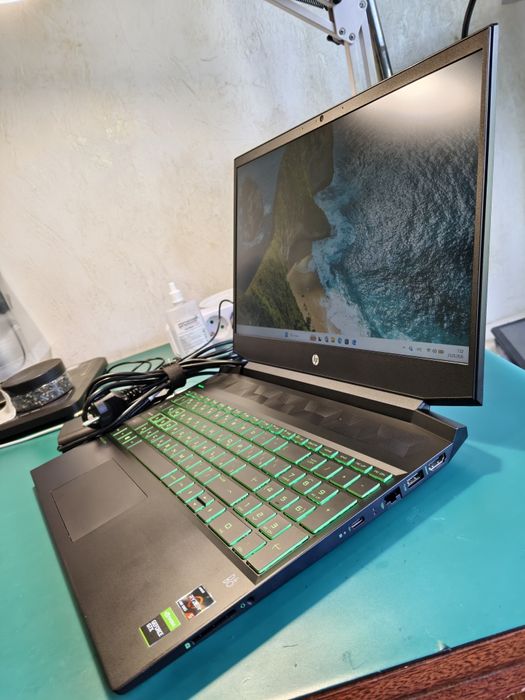 Игровой ноутбук HP Gaming 6 ядер