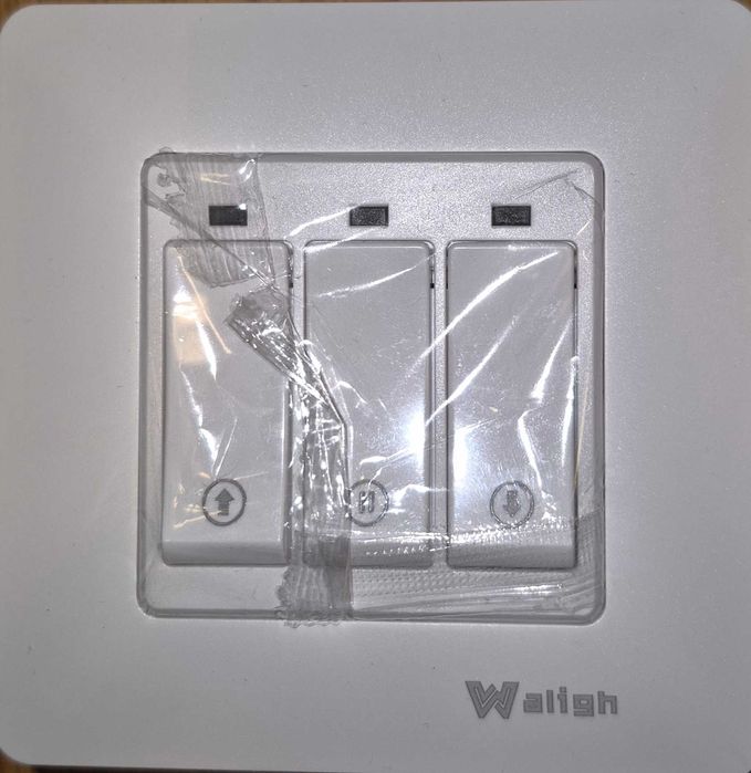 Întrerupător smart cu 3 canale pentru rulouri/jaluzele/obloane